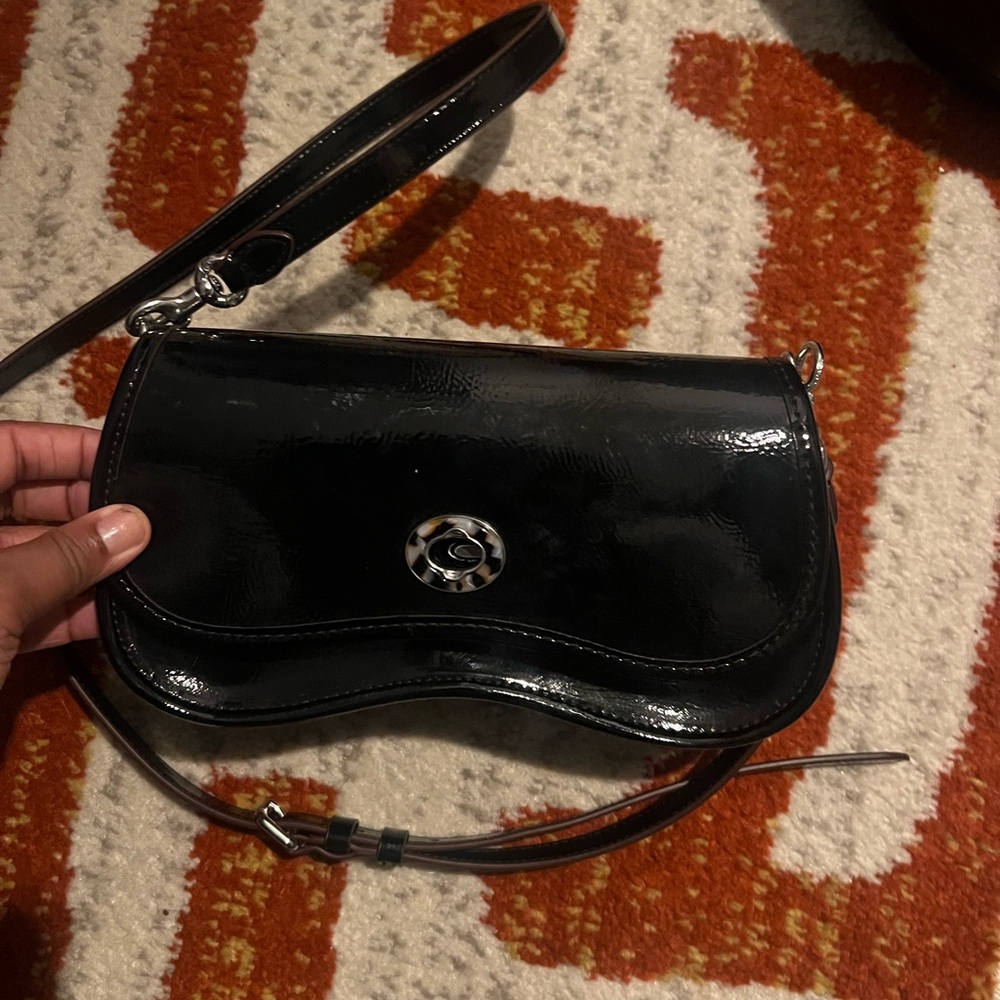 Coachtopia Wavy Dinky Black Crossbody Bag